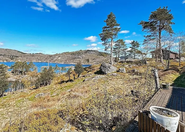 5 Person In Farsund-by Traum